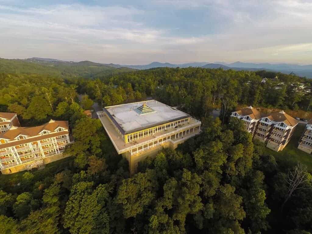 Dining Hall AOLRC/kirtan Dining Hall AOLRC/kirtan