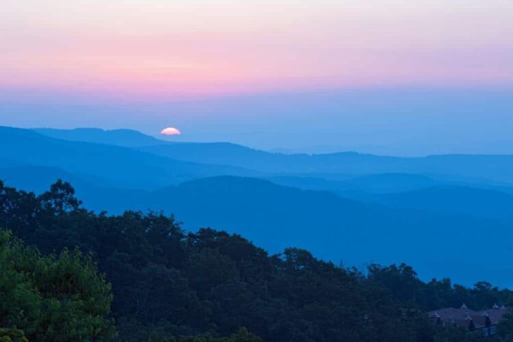 wh sun rises full