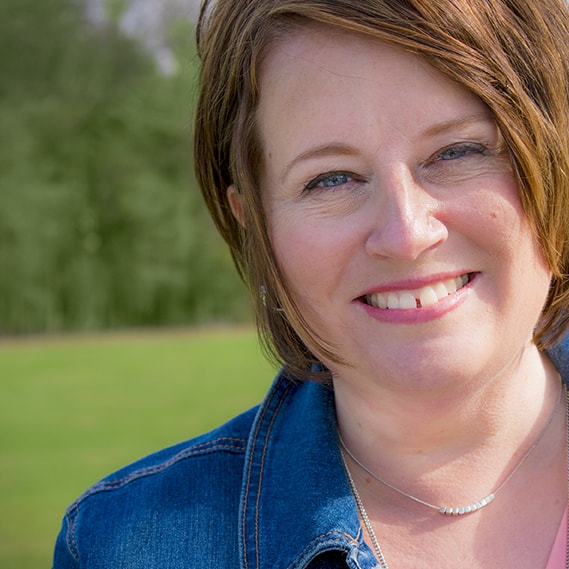 kerri richardson headshot