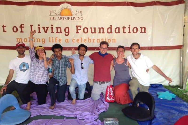 people_volunteer-group_summer2014