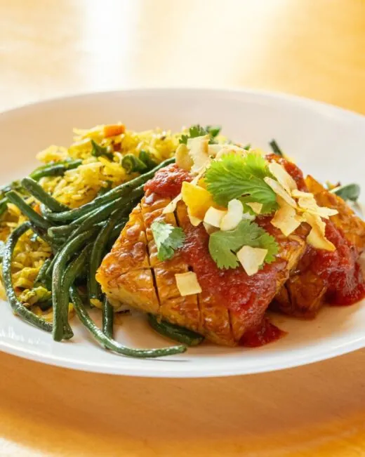 Vegetarian meals made fresh daily by chefs who care about you and your health.